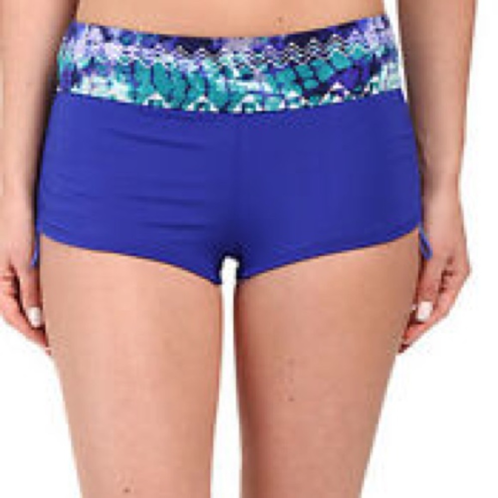 Tyr Short
